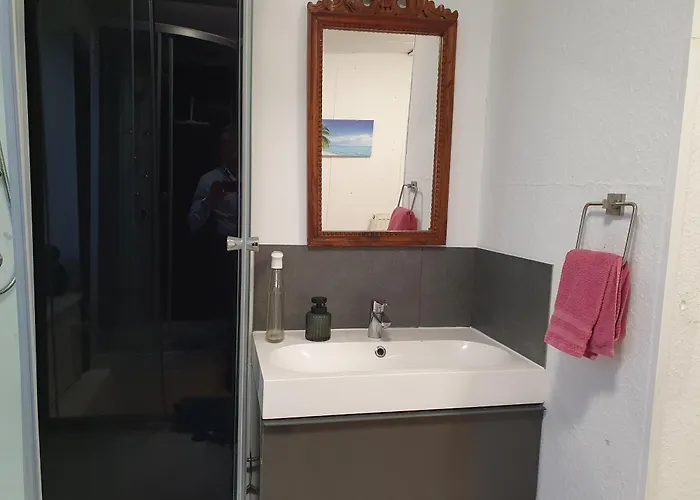 Exclusive In St Pauli, Only For Men! Appartement